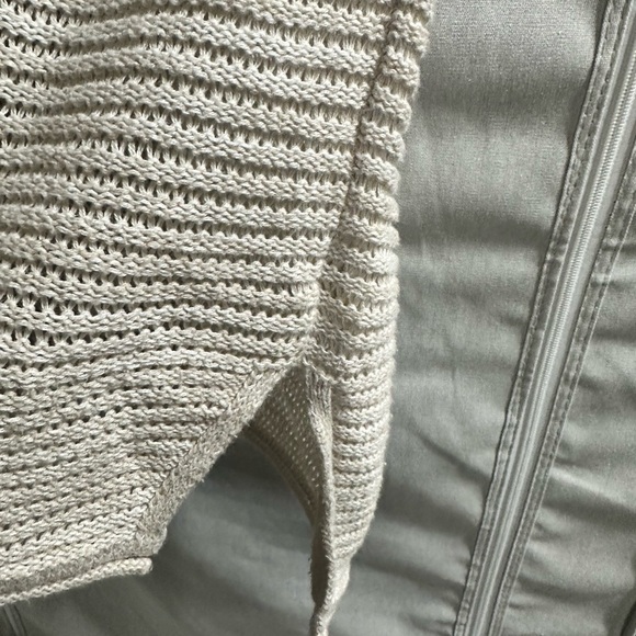 Old Navy Lightweight Shaker Stitch Short Sleeve Beige Crochet Sweater Size Mediu - Picture 3 of 6